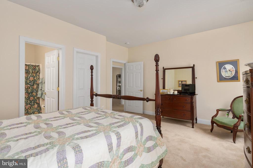 8622 LAROQUE RUN DR, FREDERICKSBURG, Virginia 22407, 4 Bedrooms Bedrooms, ,4 BathroomsBathrooms,Residential,8622 LAROQUE RUN DR,VASP2042228 MLS # VASP2042228 8622 LAROQUE RUN DR, FREDERICKSBURG, Virginia 22407, 4 Bedrooms Bedrooms, ,4 BathroomsBathrooms,Residential,8622 LAROQUE RUN DR,VASP2042228 MLS # VASP2042228