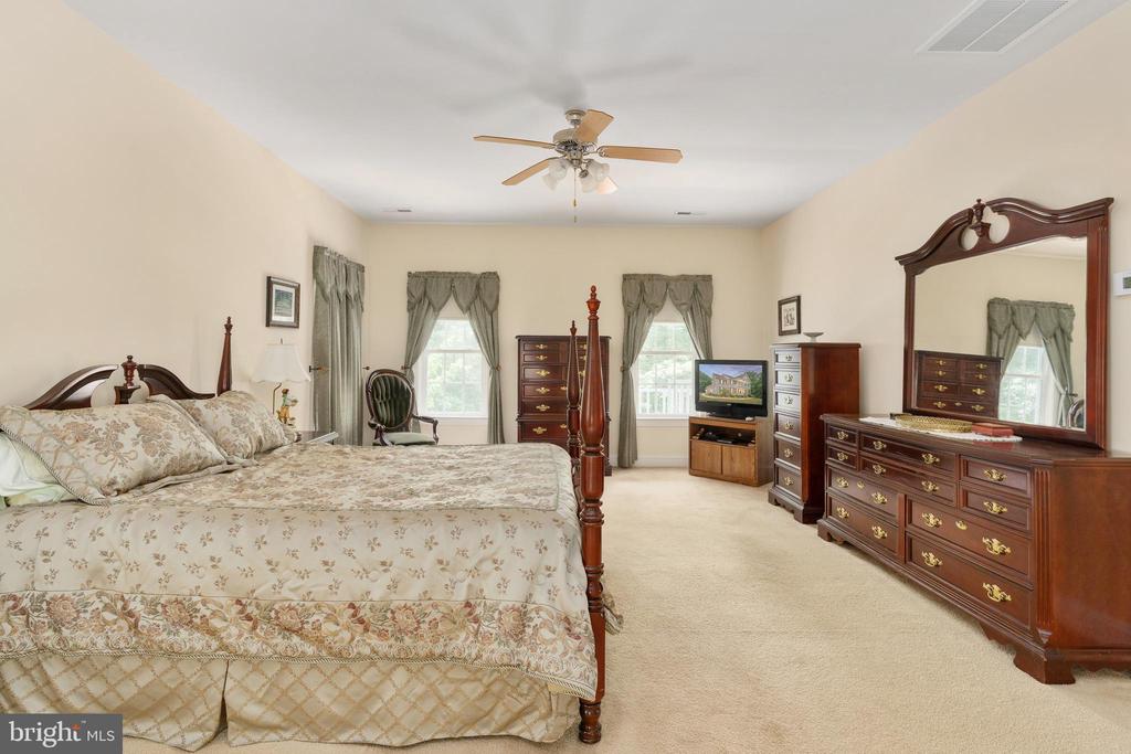 8622 LAROQUE RUN DR, FREDERICKSBURG, Virginia 22407, 4 Bedrooms Bedrooms, ,4 BathroomsBathrooms,Residential,8622 LAROQUE RUN DR,VASP2042228 MLS # VASP2042228 8622 LAROQUE RUN DR, FREDERICKSBURG, Virginia 22407, 4 Bedrooms Bedrooms, ,4 BathroomsBathrooms,Residential,8622 LAROQUE RUN DR,VASP2042228 MLS # VASP2042228
