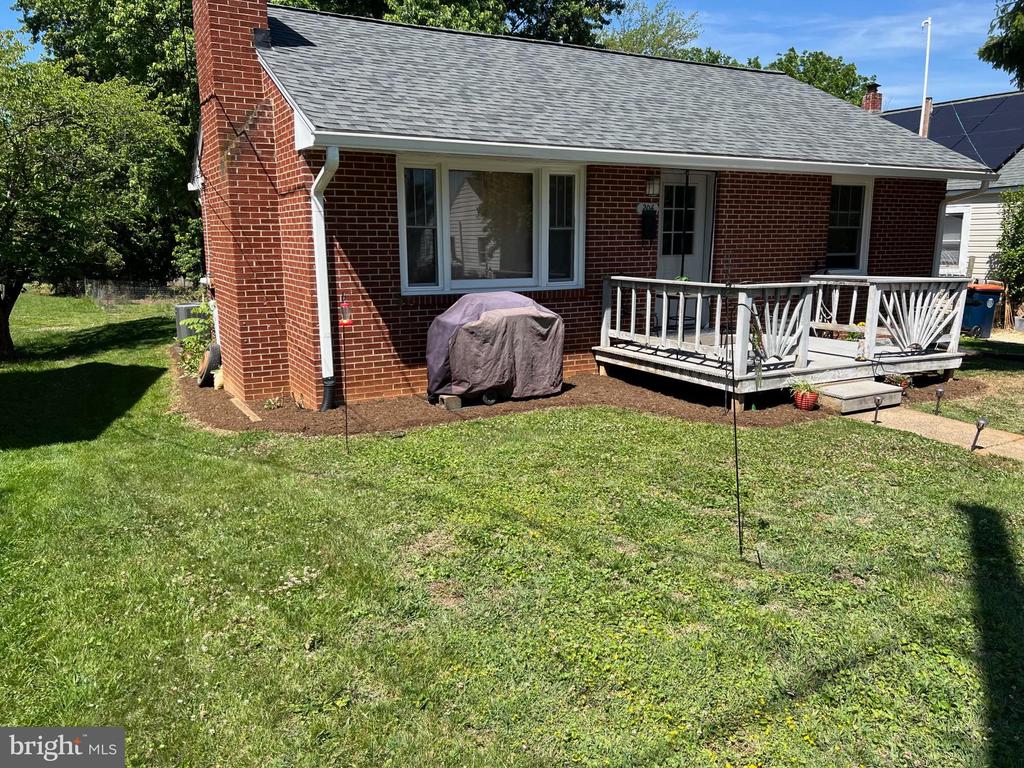 204 N MADISON ST, ORANGE, Virginia 22960, 2 Bedrooms Bedrooms, ,1 BathroomBathrooms,Residential,204 N MADISON ST,VAOR2014278 MLS # VAOR2014278