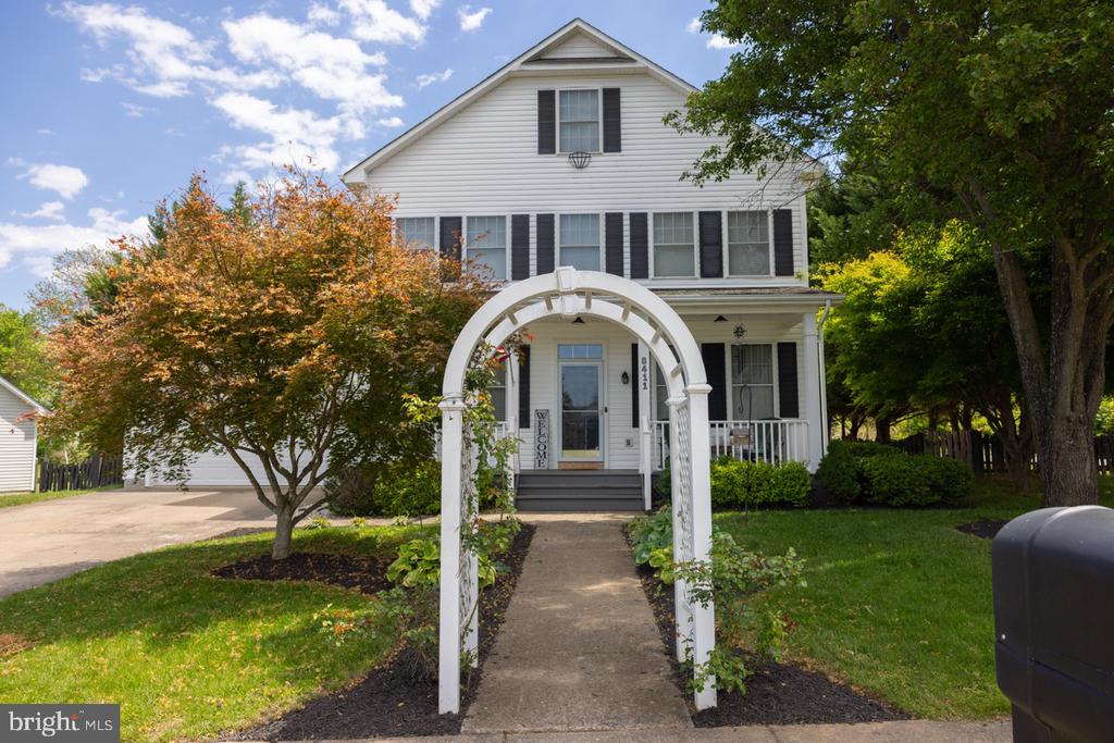8411 ELDORADO DR, MARSHALL, Virginia 20115, 3 Bedrooms Bedrooms, ,2 BathroomsBathrooms,Residential,8411 ELDORADO DR,VAFQ2022206 MLS # VAFQ2022206 8411 ELDORADO DR, MARSHALL, Virginia 20115, 3 Bedrooms Bedrooms, ,2 BathroomsBathrooms,Residential,8411 ELDORADO DR,VAFQ2022206 MLS # VAFQ2022206