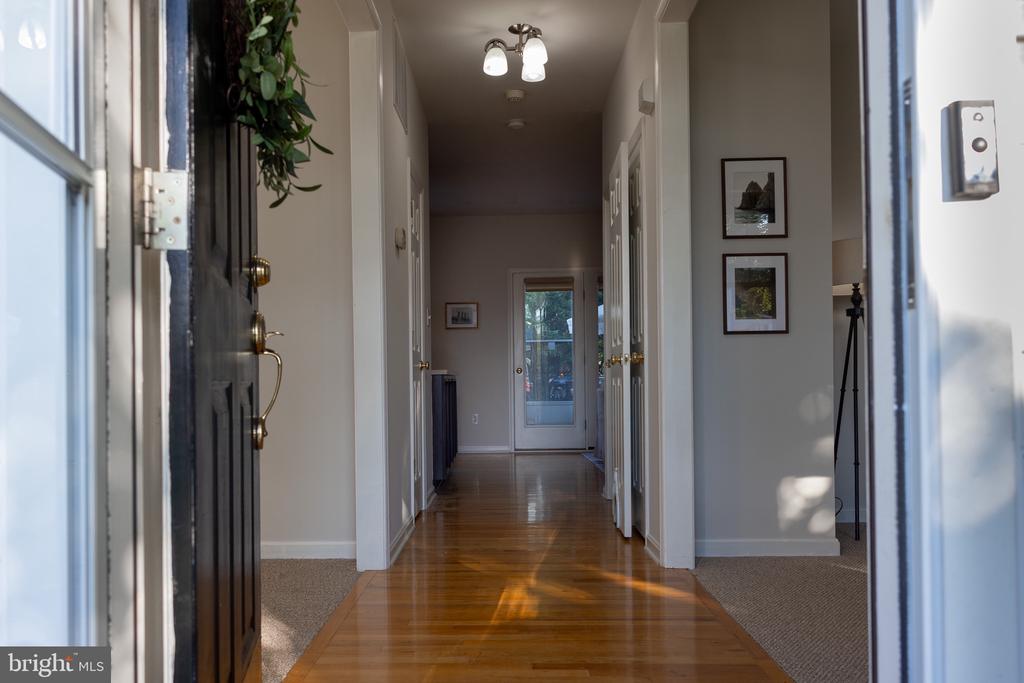8411 ELDORADO DR, MARSHALL, Virginia 20115, 3 Bedrooms Bedrooms, ,2 BathroomsBathrooms,Residential,8411 ELDORADO DR,VAFQ2022206 MLS # VAFQ2022206 8411 ELDORADO DR, MARSHALL, Virginia 20115, 3 Bedrooms Bedrooms, ,2 BathroomsBathrooms,Residential,8411 ELDORADO DR,VAFQ2022206 MLS # VAFQ2022206