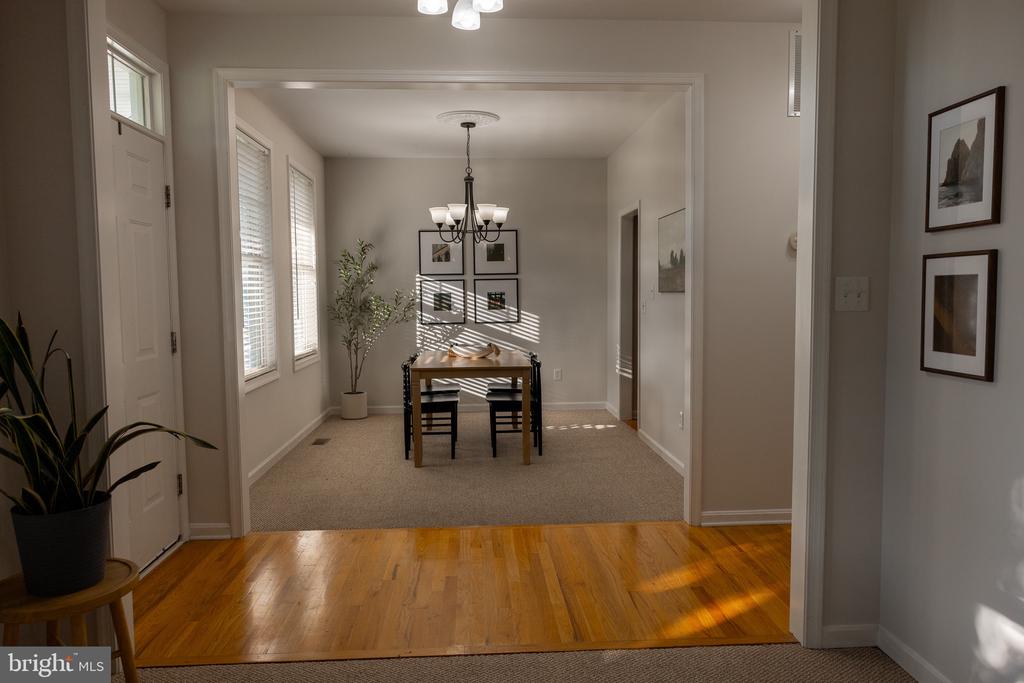 8411 ELDORADO DR, MARSHALL, Virginia 20115, 3 Bedrooms Bedrooms, ,2 BathroomsBathrooms,Residential,8411 ELDORADO DR,VAFQ2022206 MLS # VAFQ2022206 8411 ELDORADO DR, MARSHALL, Virginia 20115, 3 Bedrooms Bedrooms, ,2 BathroomsBathrooms,Residential,8411 ELDORADO DR,VAFQ2022206 MLS # VAFQ2022206