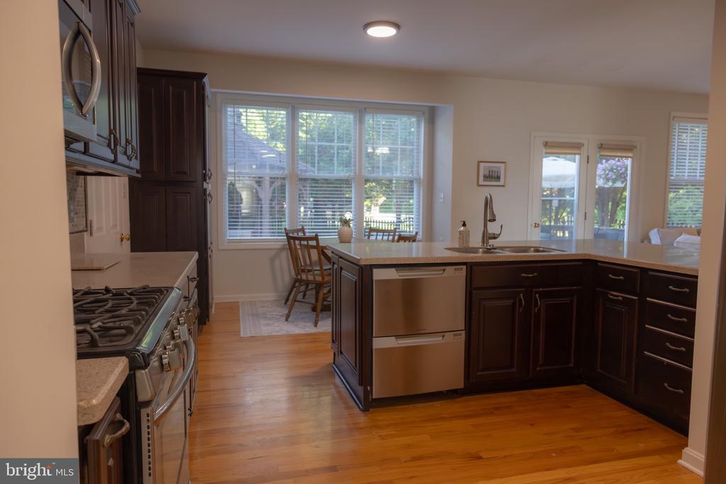8411 ELDORADO DR, MARSHALL, Virginia 20115, 3 Bedrooms Bedrooms, ,2 BathroomsBathrooms,Residential,8411 ELDORADO DR,VAFQ2022206 MLS # VAFQ2022206 8411 ELDORADO DR, MARSHALL, Virginia 20115, 3 Bedrooms Bedrooms, ,2 BathroomsBathrooms,Residential,8411 ELDORADO DR,VAFQ2022206 MLS # VAFQ2022206