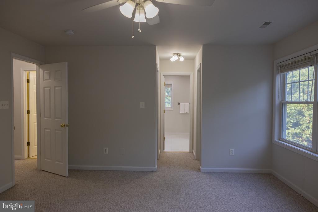 8411 ELDORADO DR, MARSHALL, Virginia 20115, 3 Bedrooms Bedrooms, ,2 BathroomsBathrooms,Residential,8411 ELDORADO DR,VAFQ2022206 MLS # VAFQ2022206 8411 ELDORADO DR, MARSHALL, Virginia 20115, 3 Bedrooms Bedrooms, ,2 BathroomsBathrooms,Residential,8411 ELDORADO DR,VAFQ2022206 MLS # VAFQ2022206