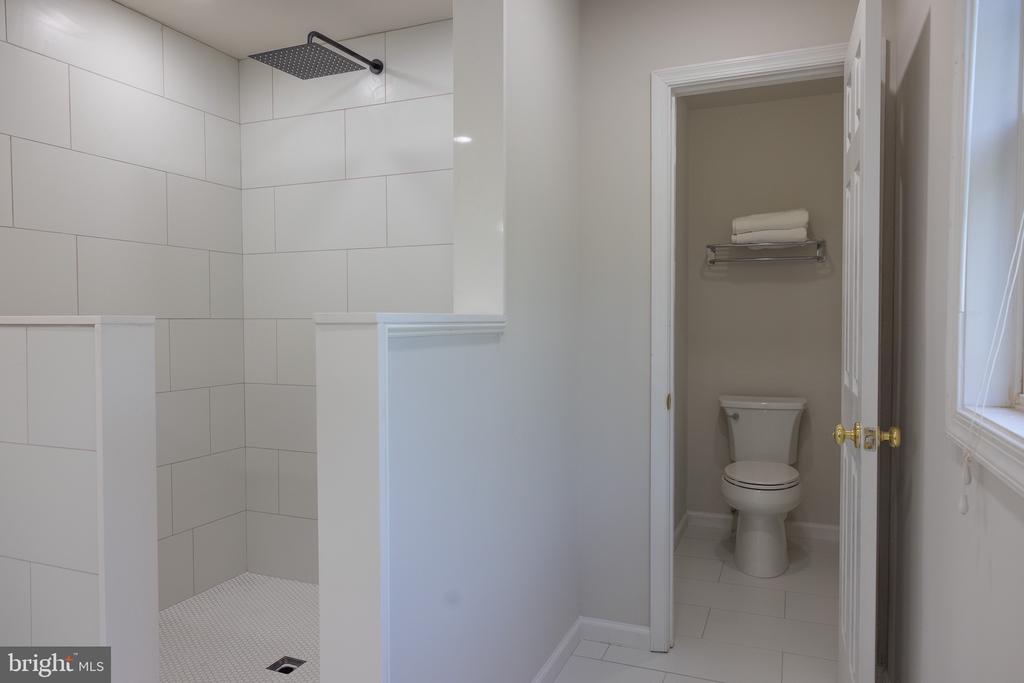 8411 ELDORADO DR, MARSHALL, Virginia 20115, 3 Bedrooms Bedrooms, ,2 BathroomsBathrooms,Residential,8411 ELDORADO DR,VAFQ2022206 MLS # VAFQ2022206 8411 ELDORADO DR, MARSHALL, Virginia 20115, 3 Bedrooms Bedrooms, ,2 BathroomsBathrooms,Residential,8411 ELDORADO DR,VAFQ2022206 MLS # VAFQ2022206