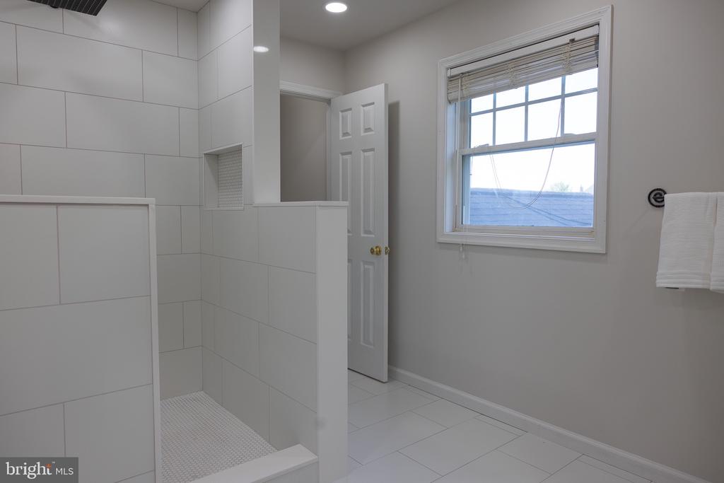 8411 ELDORADO DR, MARSHALL, Virginia 20115, 3 Bedrooms Bedrooms, ,2 BathroomsBathrooms,Residential,8411 ELDORADO DR,VAFQ2022206 MLS # VAFQ2022206 8411 ELDORADO DR, MARSHALL, Virginia 20115, 3 Bedrooms Bedrooms, ,2 BathroomsBathrooms,Residential,8411 ELDORADO DR,VAFQ2022206 MLS # VAFQ2022206