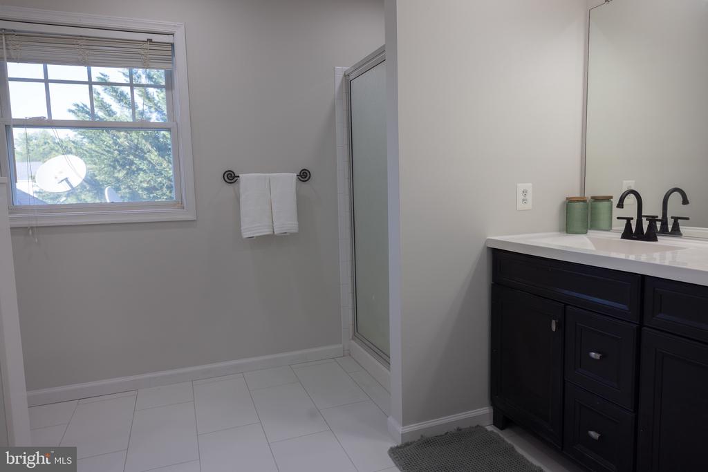 8411 ELDORADO DR, MARSHALL, Virginia 20115, 3 Bedrooms Bedrooms, ,2 BathroomsBathrooms,Residential,8411 ELDORADO DR,VAFQ2022206 MLS # VAFQ2022206 8411 ELDORADO DR, MARSHALL, Virginia 20115, 3 Bedrooms Bedrooms, ,2 BathroomsBathrooms,Residential,8411 ELDORADO DR,VAFQ2022206 MLS # VAFQ2022206