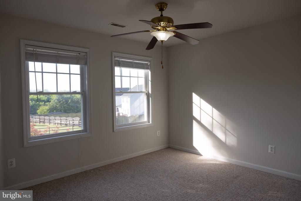 8411 ELDORADO DR, MARSHALL, Virginia 20115, 3 Bedrooms Bedrooms, ,2 BathroomsBathrooms,Residential,8411 ELDORADO DR,VAFQ2022206 MLS # VAFQ2022206 8411 ELDORADO DR, MARSHALL, Virginia 20115, 3 Bedrooms Bedrooms, ,2 BathroomsBathrooms,Residential,8411 ELDORADO DR,VAFQ2022206 MLS # VAFQ2022206