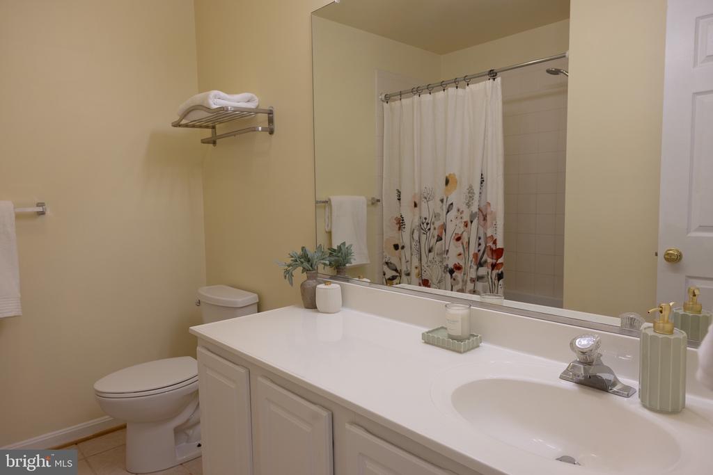 8411 ELDORADO DR, MARSHALL, Virginia 20115, 3 Bedrooms Bedrooms, ,2 BathroomsBathrooms,Residential,8411 ELDORADO DR,VAFQ2022206 MLS # VAFQ2022206 8411 ELDORADO DR, MARSHALL, Virginia 20115, 3 Bedrooms Bedrooms, ,2 BathroomsBathrooms,Residential,8411 ELDORADO DR,VAFQ2022206 MLS # VAFQ2022206