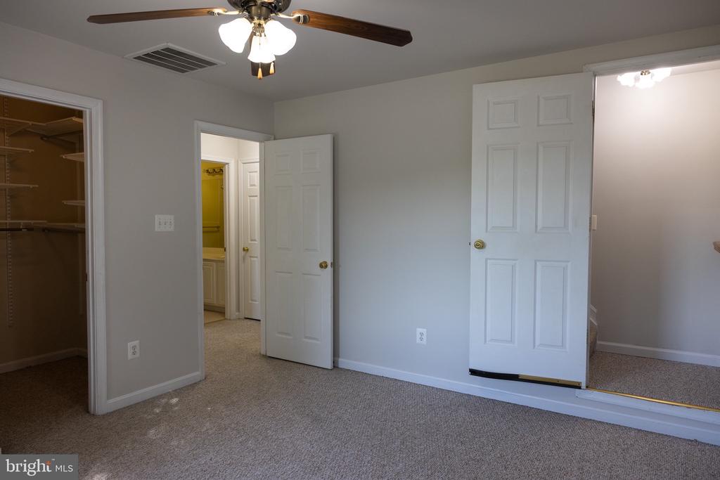 8411 ELDORADO DR, MARSHALL, Virginia 20115, 3 Bedrooms Bedrooms, ,2 BathroomsBathrooms,Residential,8411 ELDORADO DR,VAFQ2022206 MLS # VAFQ2022206 8411 ELDORADO DR, MARSHALL, Virginia 20115, 3 Bedrooms Bedrooms, ,2 BathroomsBathrooms,Residential,8411 ELDORADO DR,VAFQ2022206 MLS # VAFQ2022206