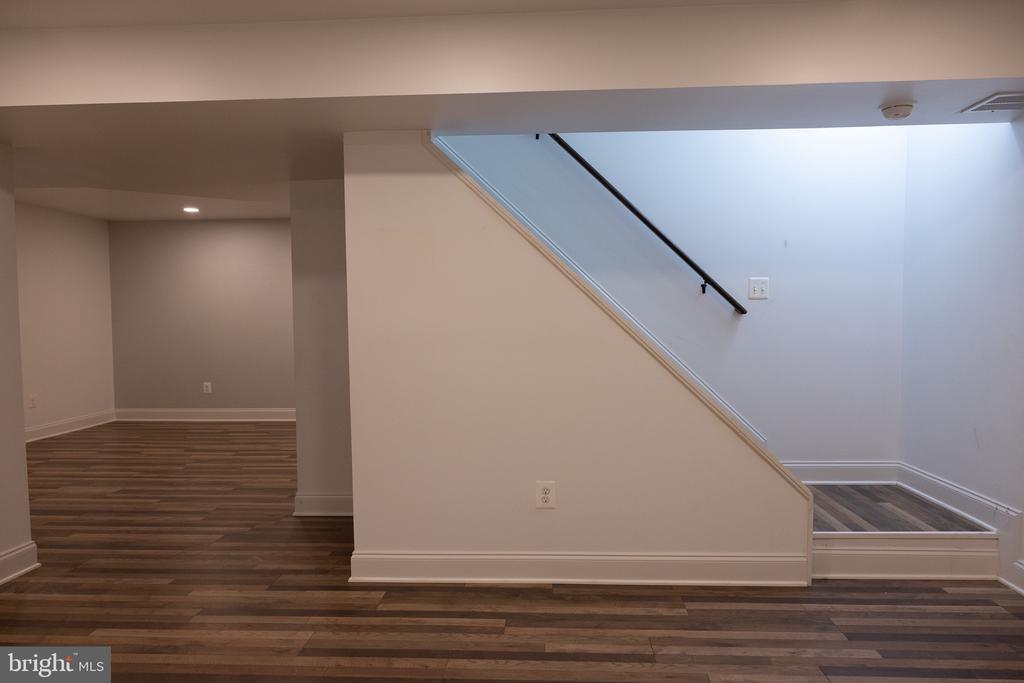 8411 ELDORADO DR, MARSHALL, Virginia 20115, 3 Bedrooms Bedrooms, ,2 BathroomsBathrooms,Residential,8411 ELDORADO DR,VAFQ2022206 MLS # VAFQ2022206 8411 ELDORADO DR, MARSHALL, Virginia 20115, 3 Bedrooms Bedrooms, ,2 BathroomsBathrooms,Residential,8411 ELDORADO DR,VAFQ2022206 MLS # VAFQ2022206