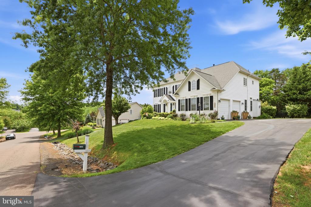 7584 BALD EAGLE DR, WARRENTON, Virginia 20187, 5 Bedrooms Bedrooms, ,3 BathroomsBathrooms,Residential,7584 BALD EAGLE DR,VAFQ2022302 MLS # VAFQ2022302 7584 BALD EAGLE DR, WARRENTON, Virginia 20187, 5 Bedrooms Bedrooms, ,3 BathroomsBathrooms,Residential,7584 BALD EAGLE DR,VAFQ2022302 MLS # VAFQ2022302