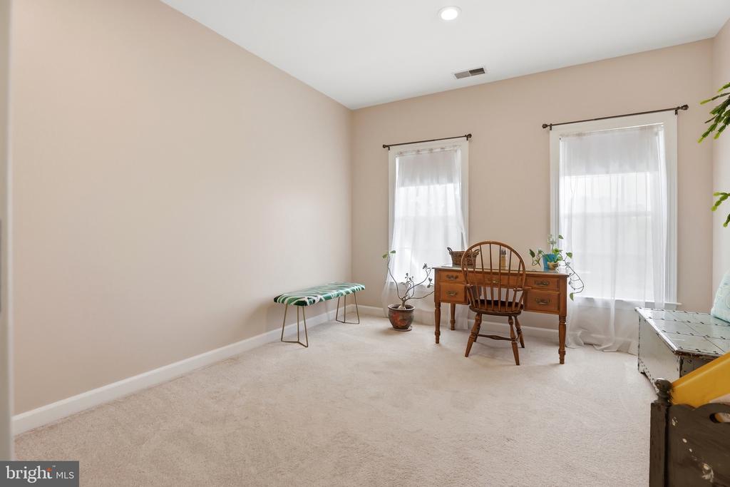 7584 BALD EAGLE DR, WARRENTON, Virginia 20187, 5 Bedrooms Bedrooms, ,3 BathroomsBathrooms,Residential,7584 BALD EAGLE DR,VAFQ2022302 MLS # VAFQ2022302 7584 BALD EAGLE DR, WARRENTON, Virginia 20187, 5 Bedrooms Bedrooms, ,3 BathroomsBathrooms,Residential,7584 BALD EAGLE DR,VAFQ2022302 MLS # VAFQ2022302