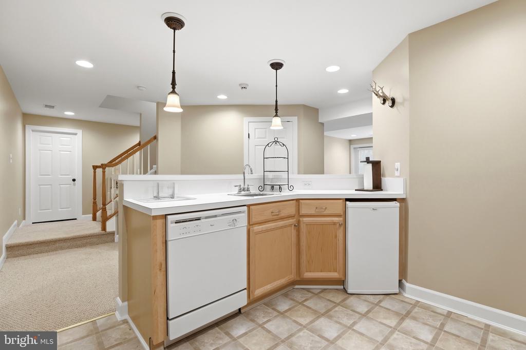 7584 BALD EAGLE DR, WARRENTON, Virginia 20187, 5 Bedrooms Bedrooms, ,3 BathroomsBathrooms,Residential,7584 BALD EAGLE DR,VAFQ2022302 MLS # VAFQ2022302 7584 BALD EAGLE DR, WARRENTON, Virginia 20187, 5 Bedrooms Bedrooms, ,3 BathroomsBathrooms,Residential,7584 BALD EAGLE DR,VAFQ2022302 MLS # VAFQ2022302