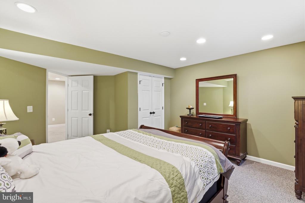 7584 BALD EAGLE DR, WARRENTON, Virginia 20187, 5 Bedrooms Bedrooms, ,3 BathroomsBathrooms,Residential,7584 BALD EAGLE DR,VAFQ2022302 MLS # VAFQ2022302 7584 BALD EAGLE DR, WARRENTON, Virginia 20187, 5 Bedrooms Bedrooms, ,3 BathroomsBathrooms,Residential,7584 BALD EAGLE DR,VAFQ2022302 MLS # VAFQ2022302