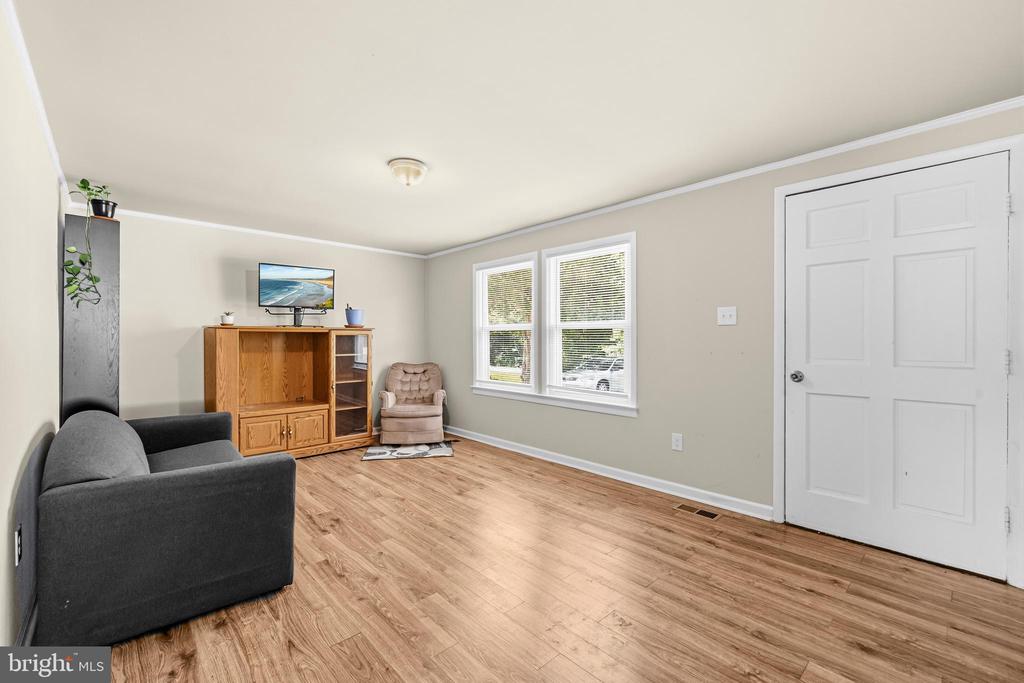 8425 PAMUNKEY RD, SPOTSYLVANIA, Virginia 22551, 3 Bedrooms Bedrooms, ,1 BathroomBathrooms,Residential,8425 PAMUNKEY RD,VASP2041272 MLS # VASP2041272 8425 PAMUNKEY RD, SPOTSYLVANIA, Virginia 22551, 3 Bedrooms Bedrooms, ,1 BathroomBathrooms,Residential,8425 PAMUNKEY RD,VASP2041272 MLS # VASP2041272