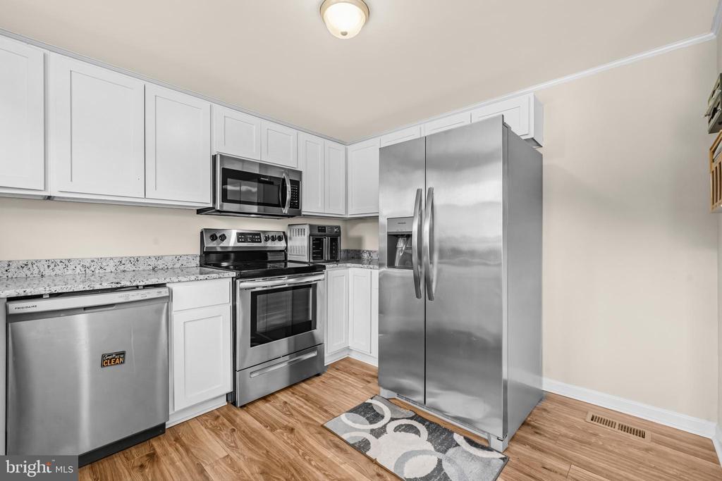 8425 PAMUNKEY RD, SPOTSYLVANIA, Virginia 22551, 3 Bedrooms Bedrooms, ,1 BathroomBathrooms,Residential,8425 PAMUNKEY RD,VASP2041272 MLS # VASP2041272 8425 PAMUNKEY RD, SPOTSYLVANIA, Virginia 22551, 3 Bedrooms Bedrooms, ,1 BathroomBathrooms,Residential,8425 PAMUNKEY RD,VASP2041272 MLS # VASP2041272