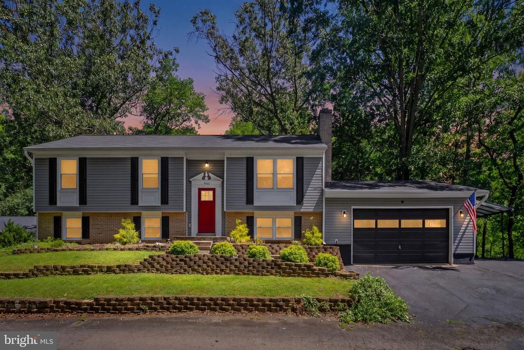 7403 WATERFORD LN, WARRENTON, Virginia 20187, 4 Bedrooms Bedrooms, ,3 BathroomsBathrooms,Residential,7403 WATERFORD LN,VAFQ2022218 MLS # VAFQ2022218 7403 WATERFORD LN, WARRENTON, Virginia 20187, 4 Bedrooms Bedrooms, ,3 BathroomsBathrooms,Residential,7403 WATERFORD LN,VAFQ2022218 MLS # VAFQ2022218