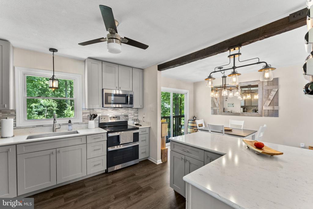 7403 WATERFORD LN, WARRENTON, Virginia 20187, 4 Bedrooms Bedrooms, ,3 BathroomsBathrooms,Residential,7403 WATERFORD LN,VAFQ2022218 MLS # VAFQ2022218 7403 WATERFORD LN, WARRENTON, Virginia 20187, 4 Bedrooms Bedrooms, ,3 BathroomsBathrooms,Residential,7403 WATERFORD LN,VAFQ2022218 MLS # VAFQ2022218