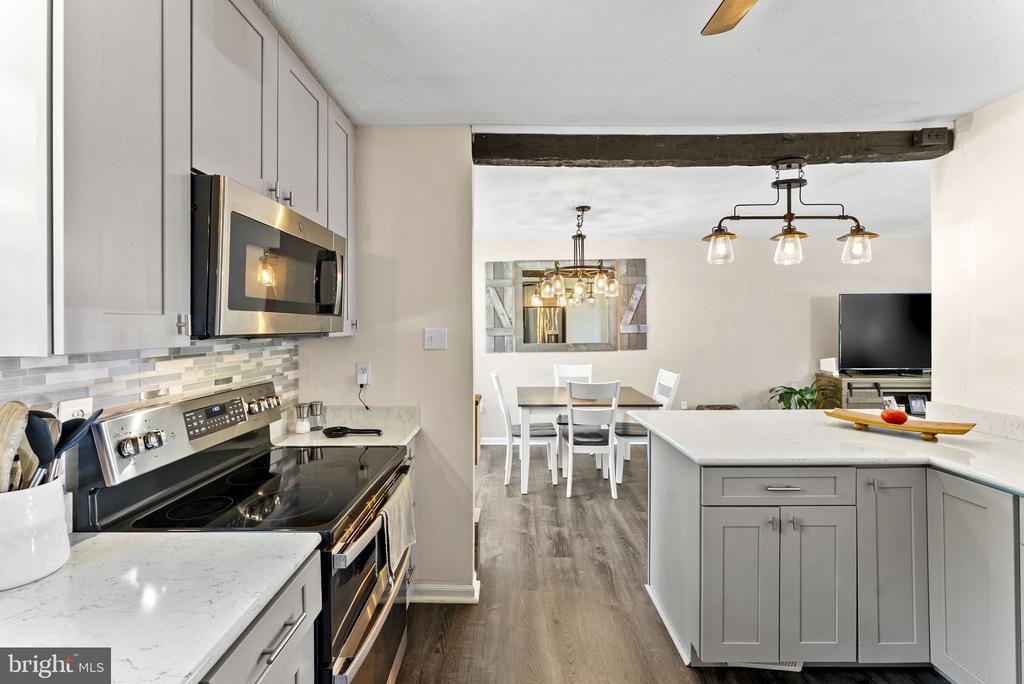 7403 WATERFORD LN, WARRENTON, Virginia 20187, 4 Bedrooms Bedrooms, ,3 BathroomsBathrooms,Residential,7403 WATERFORD LN,VAFQ2022218 MLS # VAFQ2022218 7403 WATERFORD LN, WARRENTON, Virginia 20187, 4 Bedrooms Bedrooms, ,3 BathroomsBathrooms,Residential,7403 WATERFORD LN,VAFQ2022218 MLS # VAFQ2022218