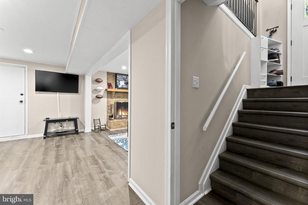 7403 WATERFORD LN, WARRENTON, Virginia 20187, 4 Bedrooms Bedrooms, ,3 BathroomsBathrooms,Residential,7403 WATERFORD LN,VAFQ2022218 MLS # VAFQ2022218 7403 WATERFORD LN, WARRENTON, Virginia 20187, 4 Bedrooms Bedrooms, ,3 BathroomsBathrooms,Residential,7403 WATERFORD LN,VAFQ2022218 MLS # VAFQ2022218