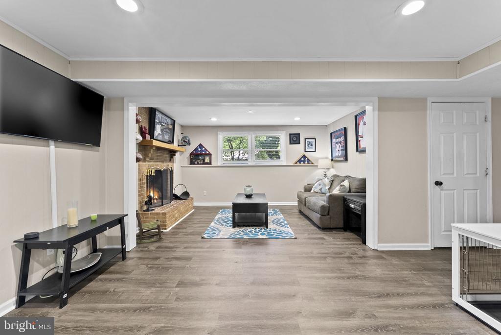 7403 WATERFORD LN, WARRENTON, Virginia 20187, 4 Bedrooms Bedrooms, ,3 BathroomsBathrooms,Residential,7403 WATERFORD LN,VAFQ2022218 MLS # VAFQ2022218 7403 WATERFORD LN, WARRENTON, Virginia 20187, 4 Bedrooms Bedrooms, ,3 BathroomsBathrooms,Residential,7403 WATERFORD LN,VAFQ2022218 MLS # VAFQ2022218