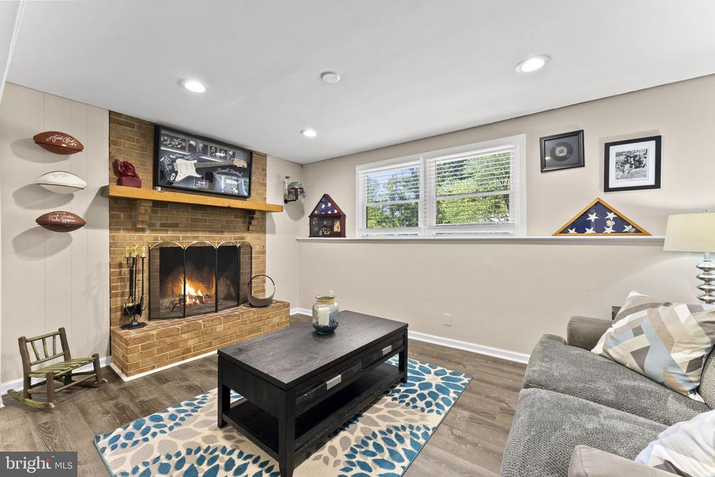 7403 WATERFORD LN, WARRENTON, Virginia 20187, 4 Bedrooms Bedrooms, ,3 BathroomsBathrooms,Residential,7403 WATERFORD LN,VAFQ2022218 MLS # VAFQ2022218 7403 WATERFORD LN, WARRENTON, Virginia 20187, 4 Bedrooms Bedrooms, ,3 BathroomsBathrooms,Residential,7403 WATERFORD LN,VAFQ2022218 MLS # VAFQ2022218