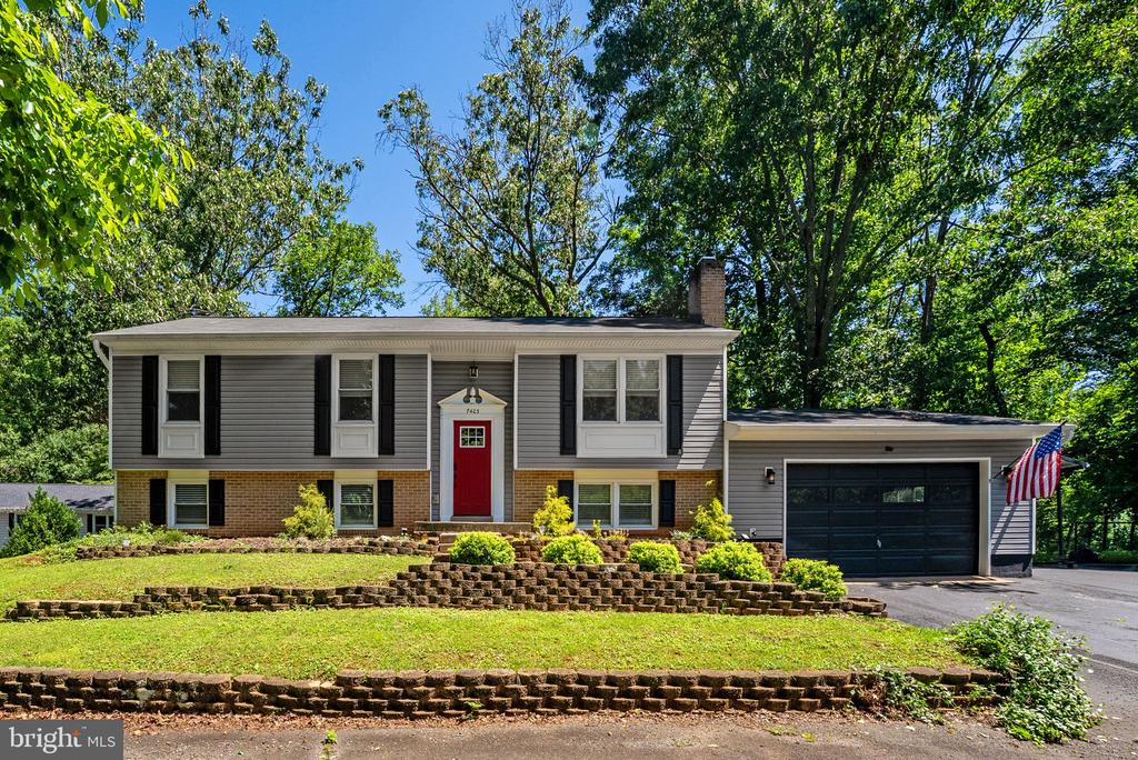 7403 WATERFORD LN, WARRENTON, Virginia 20187, 4 Bedrooms Bedrooms, ,3 BathroomsBathrooms,Residential,7403 WATERFORD LN,VAFQ2022218 MLS # VAFQ2022218 7403 WATERFORD LN, WARRENTON, Virginia 20187, 4 Bedrooms Bedrooms, ,3 BathroomsBathrooms,Residential,7403 WATERFORD LN,VAFQ2022218 MLS # VAFQ2022218
