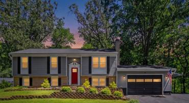 7403 WATERFORD LN, WARRENTON, Virginia 20187, 4 Bedrooms Bedrooms, ,3 BathroomsBathrooms,Residential,7403 WATERFORD LN,VAFQ2022218 MLS # VAFQ2022218