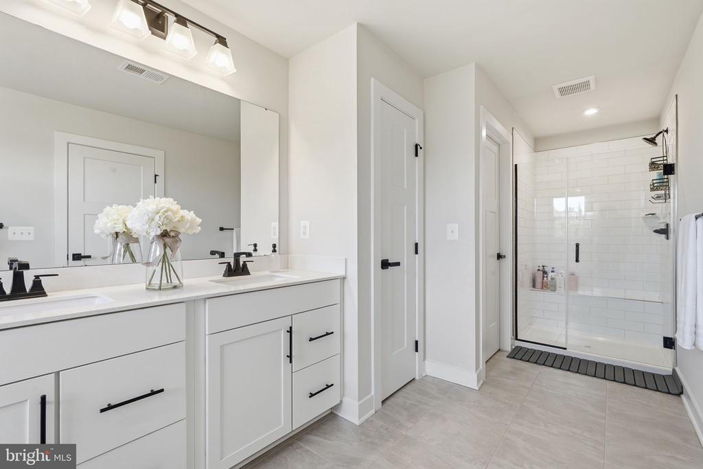 6751 HIGHLANDER CT, WARRENTON, Virginia 20187, 6 Bedrooms Bedrooms, ,5 BathroomsBathrooms,Residential,6751 HIGHLANDER CT,VAFQ2022314 MLS # VAFQ2022314 6751 HIGHLANDER CT, WARRENTON, Virginia 20187, 6 Bedrooms Bedrooms, ,5 BathroomsBathrooms,Residential,6751 HIGHLANDER CT,VAFQ2022314 MLS # VAFQ2022314