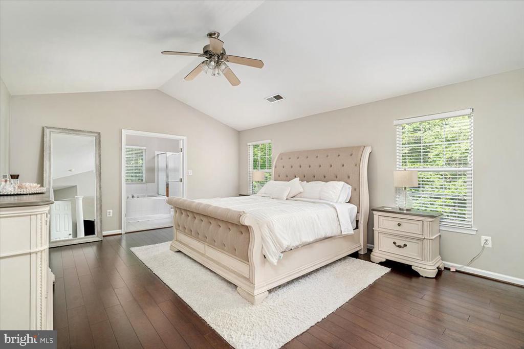 2300 SOMERSET DR, JEFFERSONTON, Virginia 22724, 5 Bedrooms Bedrooms, ,2 BathroomsBathrooms,Residential,2300 SOMERSET DR,VACU2013768 MLS # VACU2013768