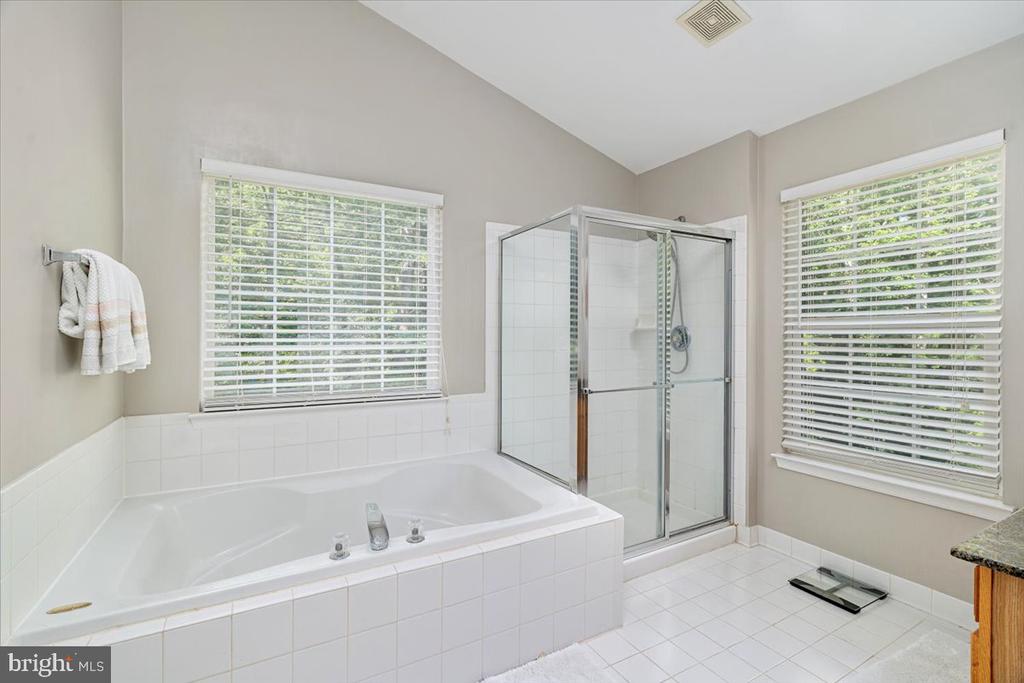 2300 SOMERSET DR, JEFFERSONTON, Virginia 22724, 5 Bedrooms Bedrooms, ,2 BathroomsBathrooms,Residential,2300 SOMERSET DR,VACU2013768 MLS # VACU2013768