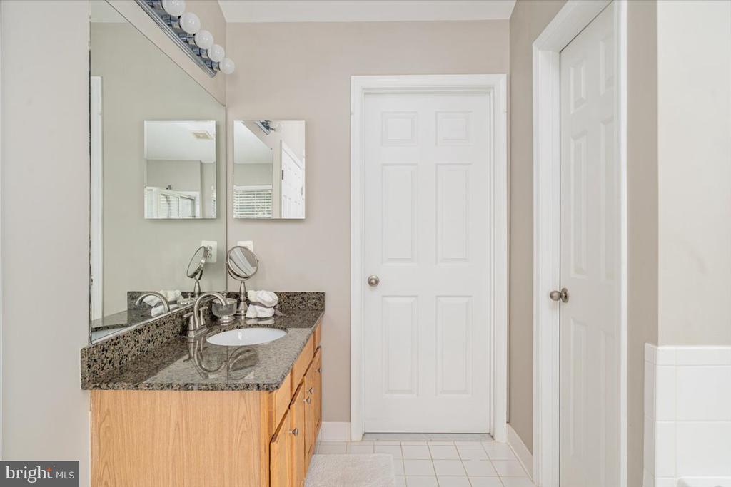 2300 SOMERSET DR, JEFFERSONTON, Virginia 22724, 5 Bedrooms Bedrooms, ,2 BathroomsBathrooms,Residential,2300 SOMERSET DR,VACU2013768 MLS # VACU2013768