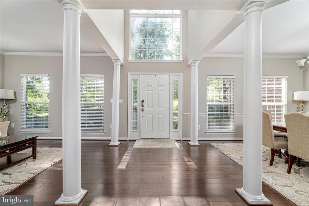2300 SOMERSET DR, JEFFERSONTON, Virginia 22724, 5 Bedrooms Bedrooms, ,2 BathroomsBathrooms,Residential,2300 SOMERSET DR,VACU2013768 MLS # VACU2013768