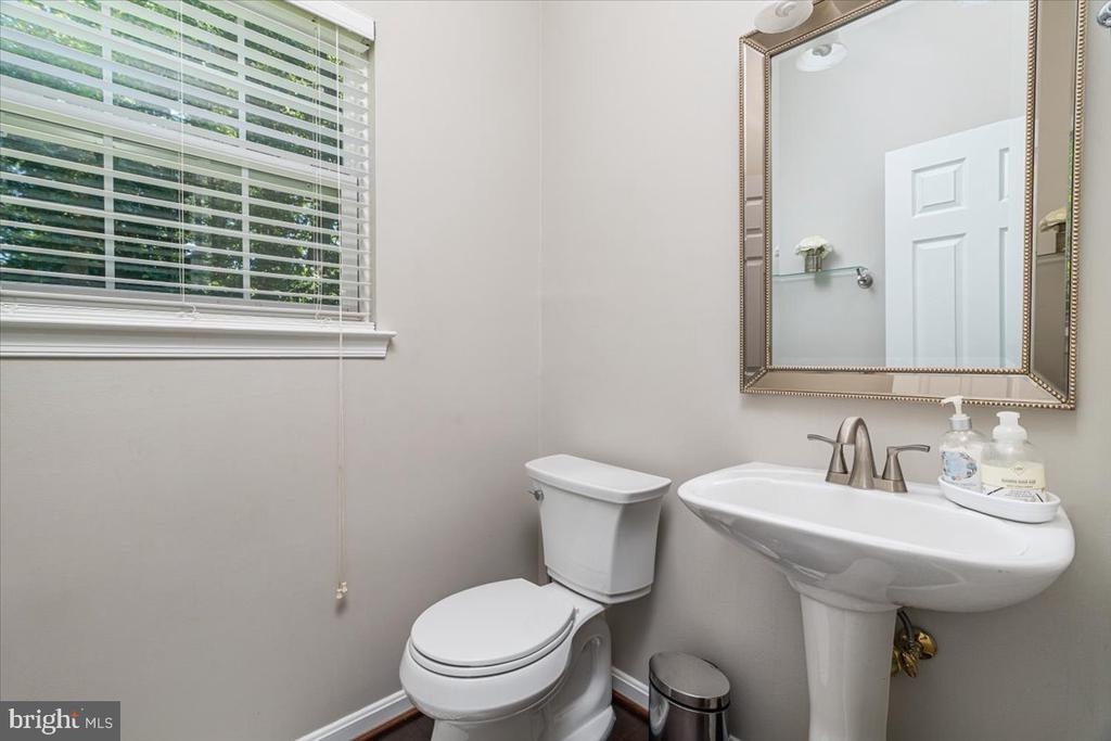 2300 SOMERSET DR, JEFFERSONTON, Virginia 22724, 5 Bedrooms Bedrooms, ,2 BathroomsBathrooms,Residential,2300 SOMERSET DR,VACU2013768 MLS # VACU2013768