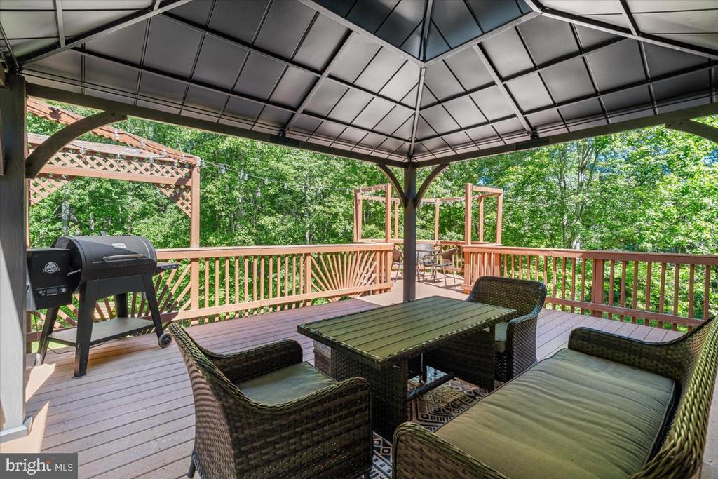 2300 SOMERSET DR, JEFFERSONTON, Virginia 22724, 5 Bedrooms Bedrooms, ,2 BathroomsBathrooms,Residential,2300 SOMERSET DR,VACU2013768 MLS # VACU2013768