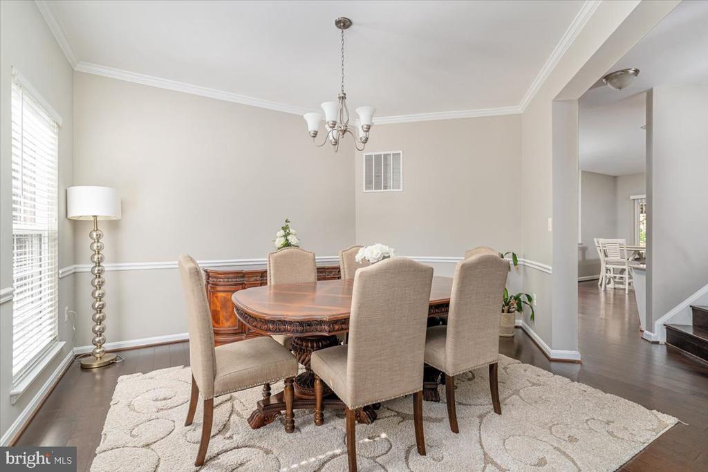 2300 SOMERSET DR, JEFFERSONTON, Virginia 22724, 5 Bedrooms Bedrooms, ,2 BathroomsBathrooms,Residential,2300 SOMERSET DR,VACU2013768 MLS # VACU2013768