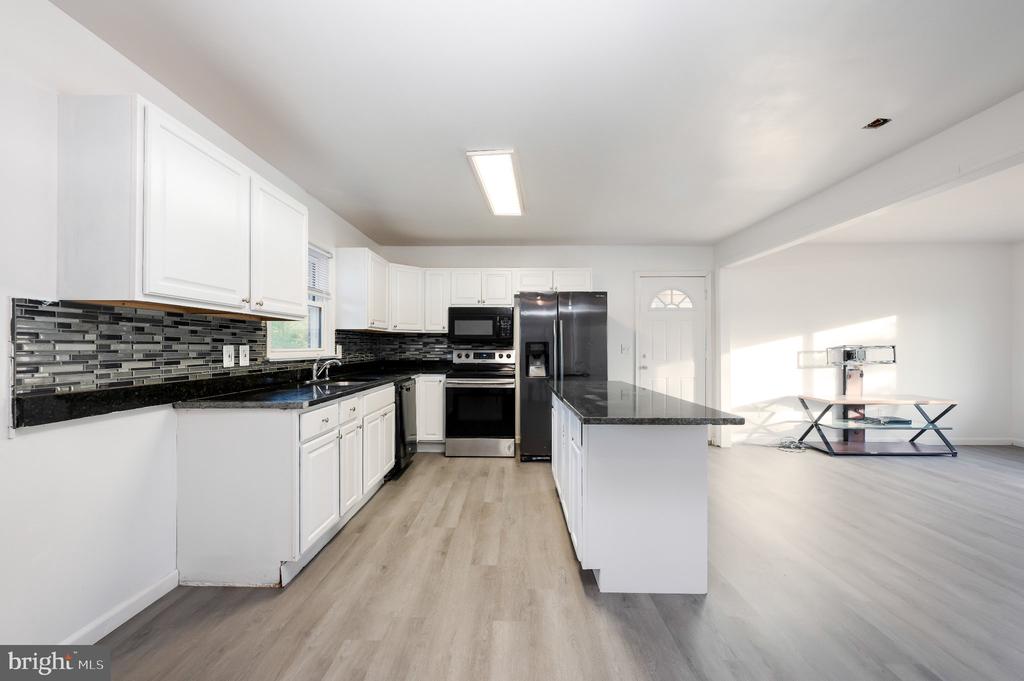 10114 POST OAK RD, SPOTSYLVANIA, Virginia 22551, 3 Bedrooms Bedrooms, ,1 BathroomBathrooms,Residential,10114 POST OAK RD,VASP2042590 MLS # VASP2042590 10114 POST OAK RD, SPOTSYLVANIA, Virginia 22551, 3 Bedrooms Bedrooms, ,1 BathroomBathrooms,Residential,10114 POST OAK RD,VASP2042590 MLS # VASP2042590
