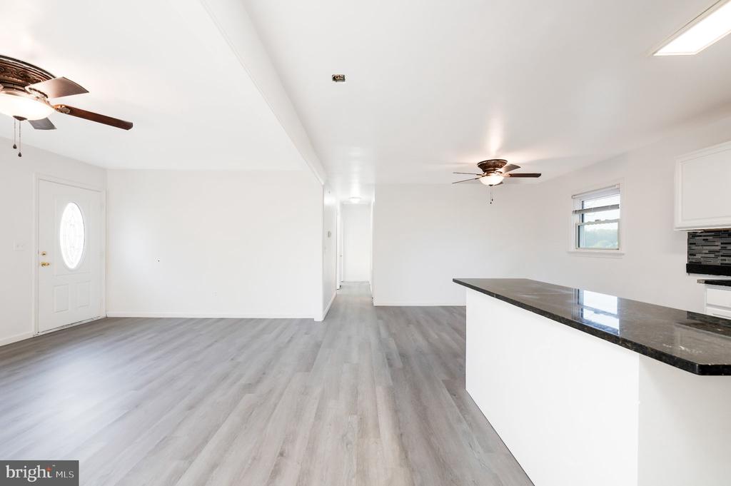 10114 POST OAK RD, SPOTSYLVANIA, Virginia 22551, 3 Bedrooms Bedrooms, ,1 BathroomBathrooms,Residential,10114 POST OAK RD,VASP2042590 MLS # VASP2042590 10114 POST OAK RD, SPOTSYLVANIA, Virginia 22551, 3 Bedrooms Bedrooms, ,1 BathroomBathrooms,Residential,10114 POST OAK RD,VASP2042590 MLS # VASP2042590