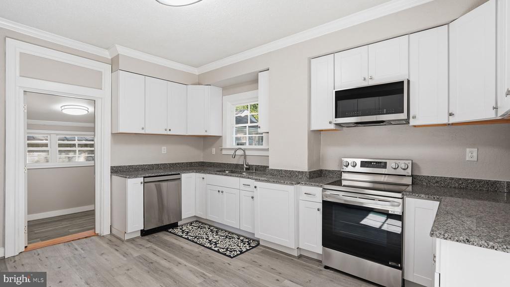 105 E WASHINGTON ST, REMINGTON, Virginia 22734, 4 Bedrooms Bedrooms, ,2 BathroomsBathrooms,Residential,105 E WASHINGTON ST,VAFQ2022362 MLS # VAFQ2022362 105 E WASHINGTON ST, REMINGTON, Virginia 22734, 4 Bedrooms Bedrooms, ,2 BathroomsBathrooms,Residential,105 E WASHINGTON ST,VAFQ2022362 MLS # VAFQ2022362