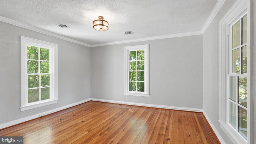 105 E WASHINGTON ST, REMINGTON, Virginia 22734, 4 Bedrooms Bedrooms, ,2 BathroomsBathrooms,Residential,105 E WASHINGTON ST,VAFQ2022362 MLS # VAFQ2022362 105 E WASHINGTON ST, REMINGTON, Virginia 22734, 4 Bedrooms Bedrooms, ,2 BathroomsBathrooms,Residential,105 E WASHINGTON ST,VAFQ2022362 MLS # VAFQ2022362