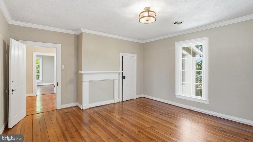105 E WASHINGTON ST, REMINGTON, Virginia 22734, 4 Bedrooms Bedrooms, ,2 BathroomsBathrooms,Residential,105 E WASHINGTON ST,VAFQ2022362 MLS # VAFQ2022362 105 E WASHINGTON ST, REMINGTON, Virginia 22734, 4 Bedrooms Bedrooms, ,2 BathroomsBathrooms,Residential,105 E WASHINGTON ST,VAFQ2022362 MLS # VAFQ2022362