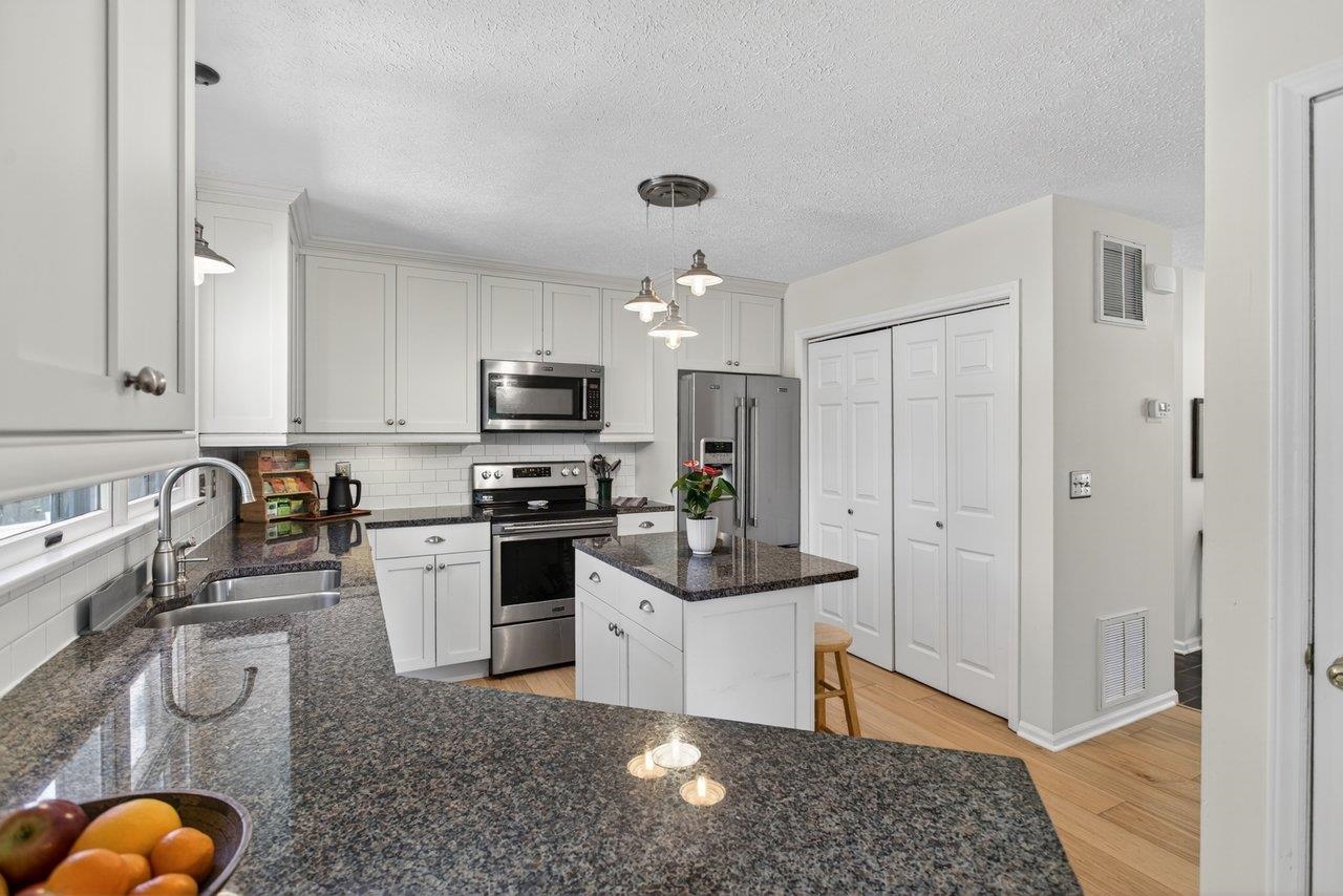 626 SUNRISE AVE, HARRISONBURG, Virginia 22801, 3 Bedrooms Bedrooms, ,2 BathroomsBathrooms,Residential,626 SUNRISE AVE,677776 MLS # 677776