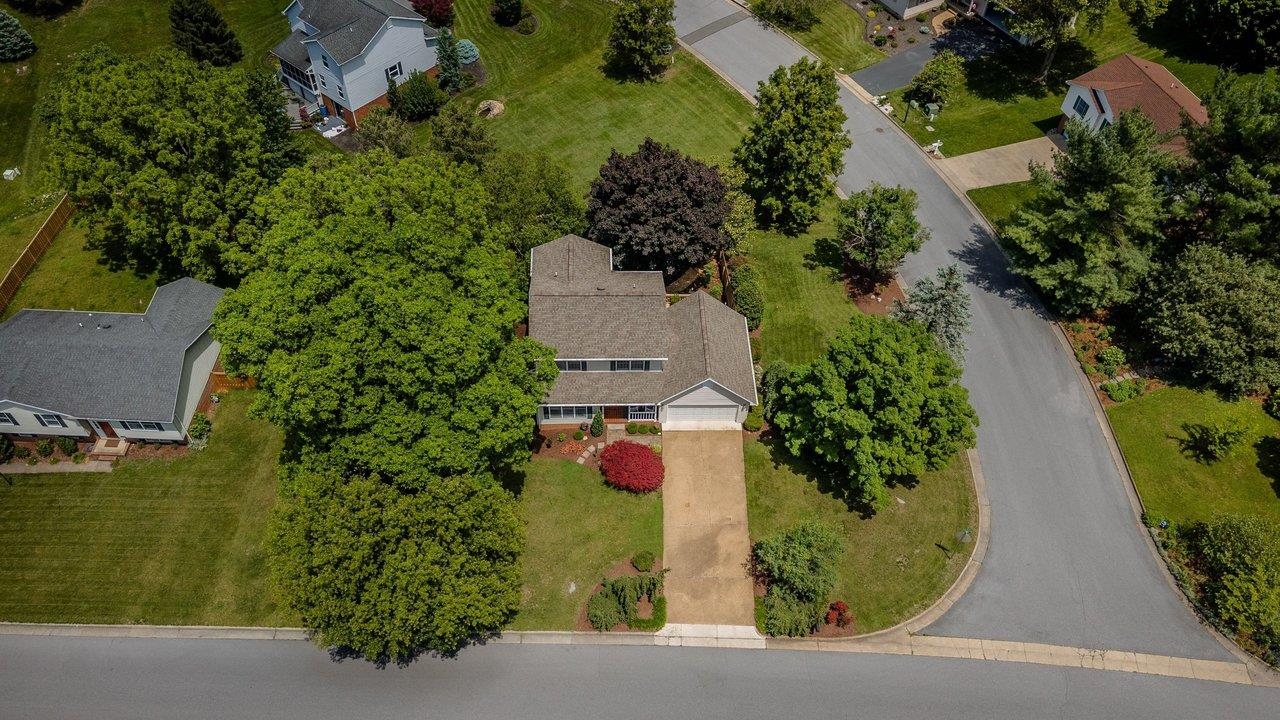 626 SUNRISE AVE, HARRISONBURG, Virginia 22801, 3 Bedrooms Bedrooms, ,2 BathroomsBathrooms,Residential,626 SUNRISE AVE,677776 MLS # 677776