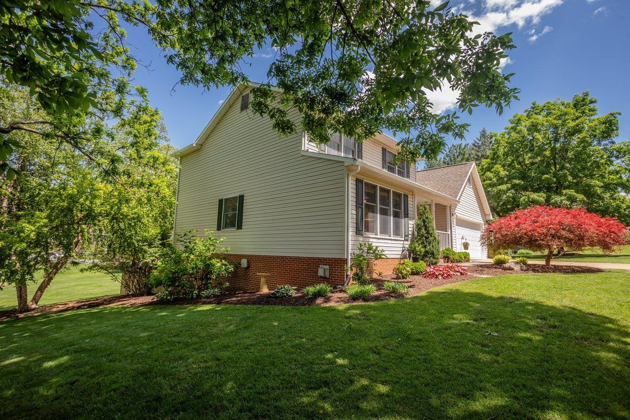 626 SUNRISE AVE, HARRISONBURG, Virginia 22801, 3 Bedrooms Bedrooms, ,2 BathroomsBathrooms,Residential,626 SUNRISE AVE,677776 MLS # 677776