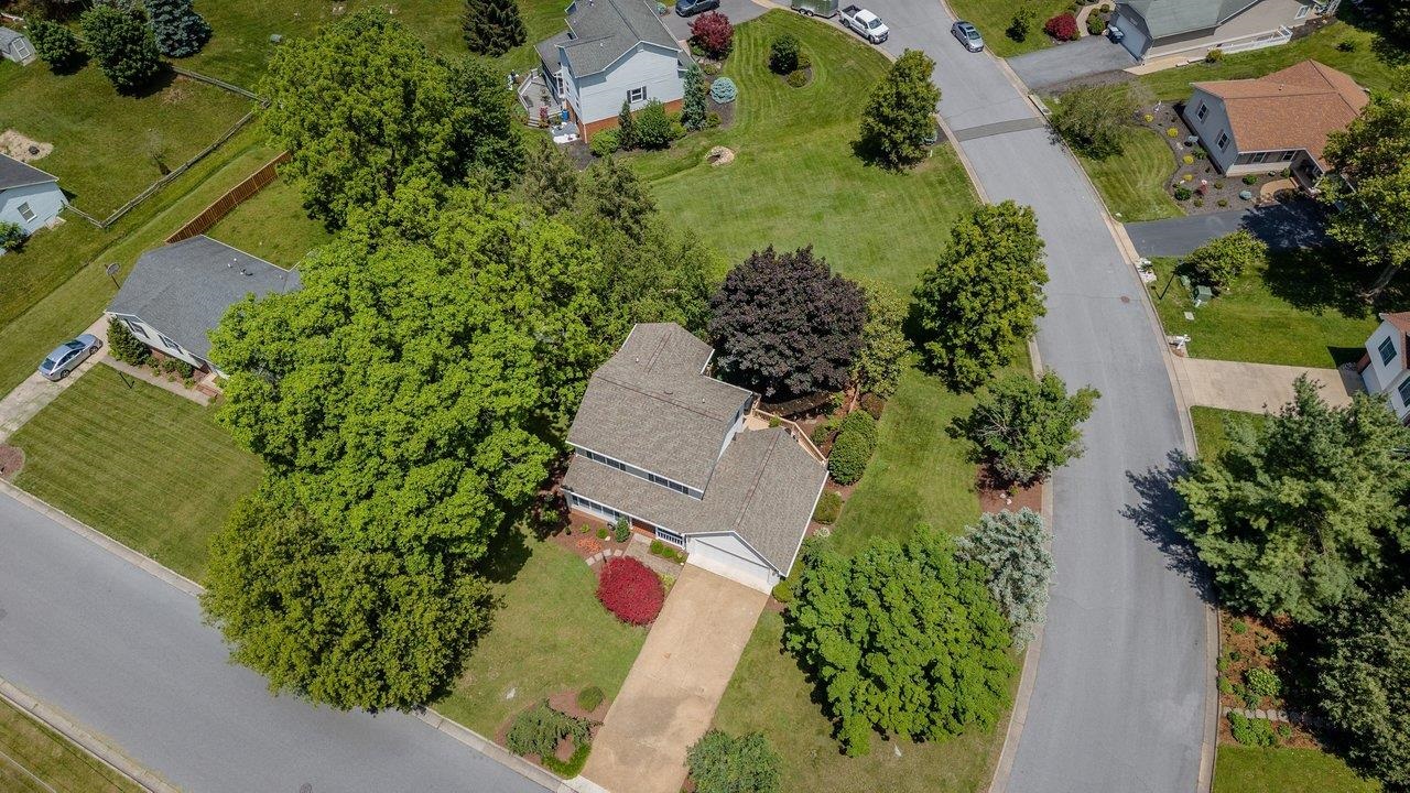 626 SUNRISE AVE, HARRISONBURG, Virginia 22801, 3 Bedrooms Bedrooms, ,2 BathroomsBathrooms,Residential,626 SUNRISE AVE,677776 MLS # 677776