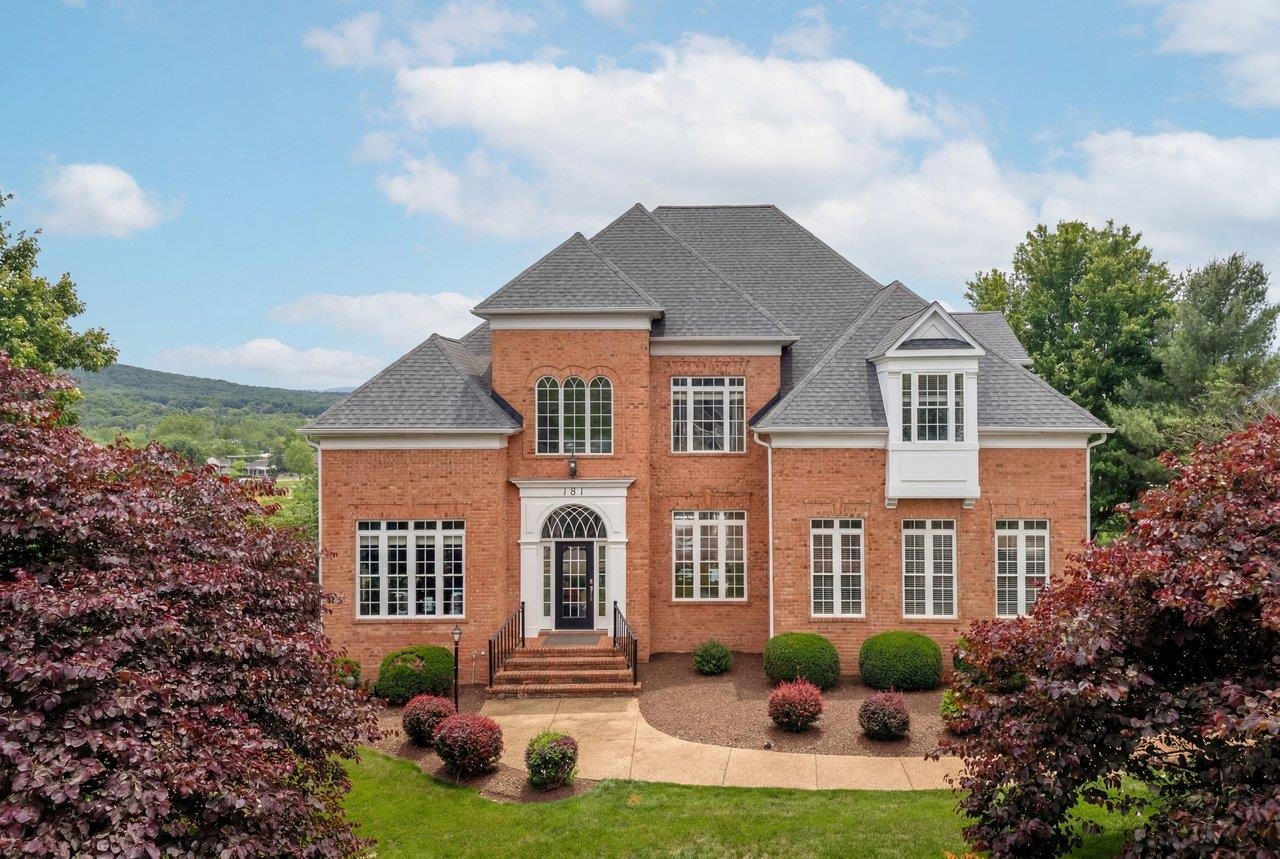 151 CLAREMONT AVE, ROCKINGHAM, Virginia 22801, 6 Bedrooms Bedrooms, ,4 BathroomsBathrooms,Residential,151 CLAREMONT AVE,677840 MLS # 677840