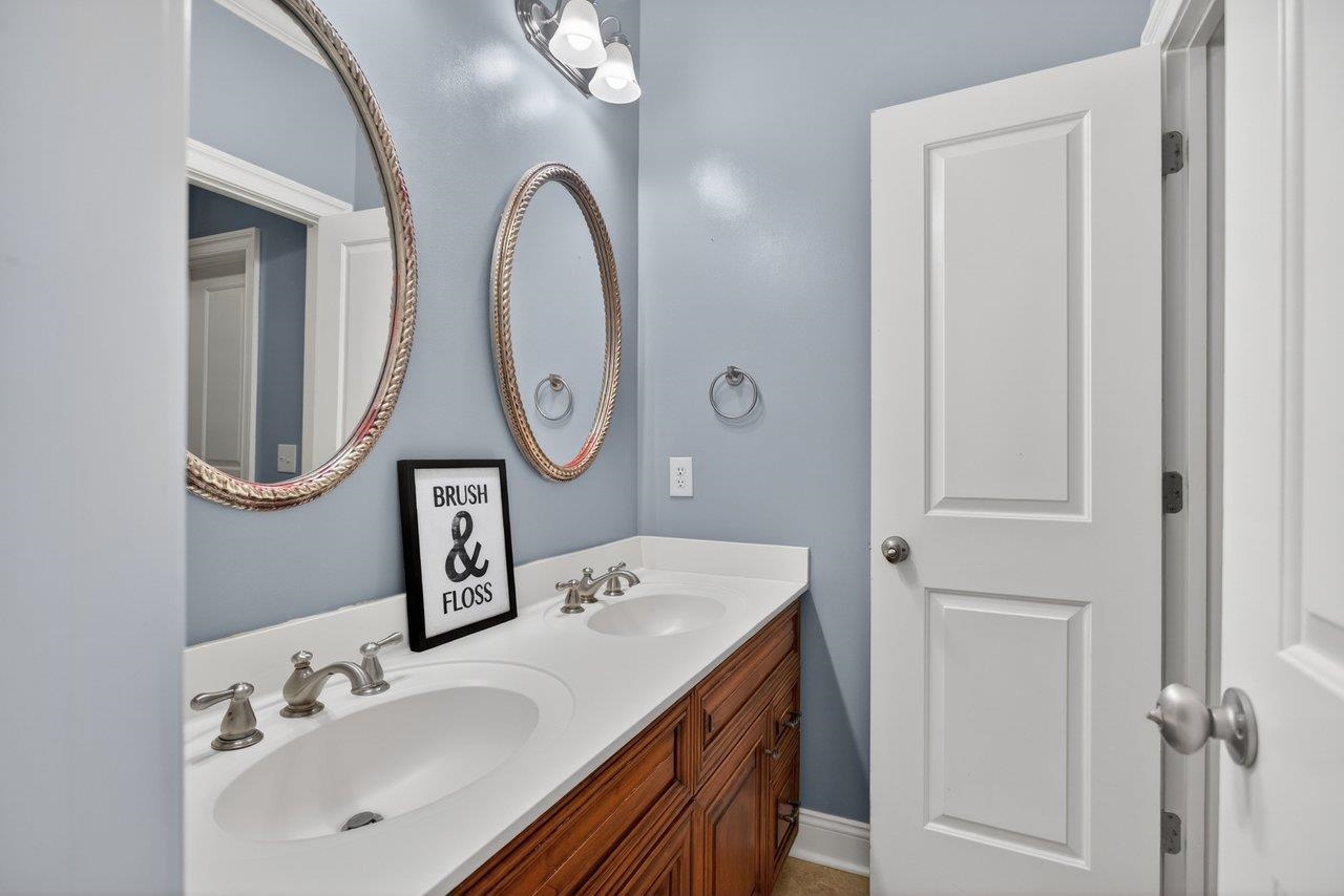 151 CLAREMONT AVE, ROCKINGHAM, Virginia 22801, 6 Bedrooms Bedrooms, ,4 BathroomsBathrooms,Residential,151 CLAREMONT AVE,677840 MLS # 677840
