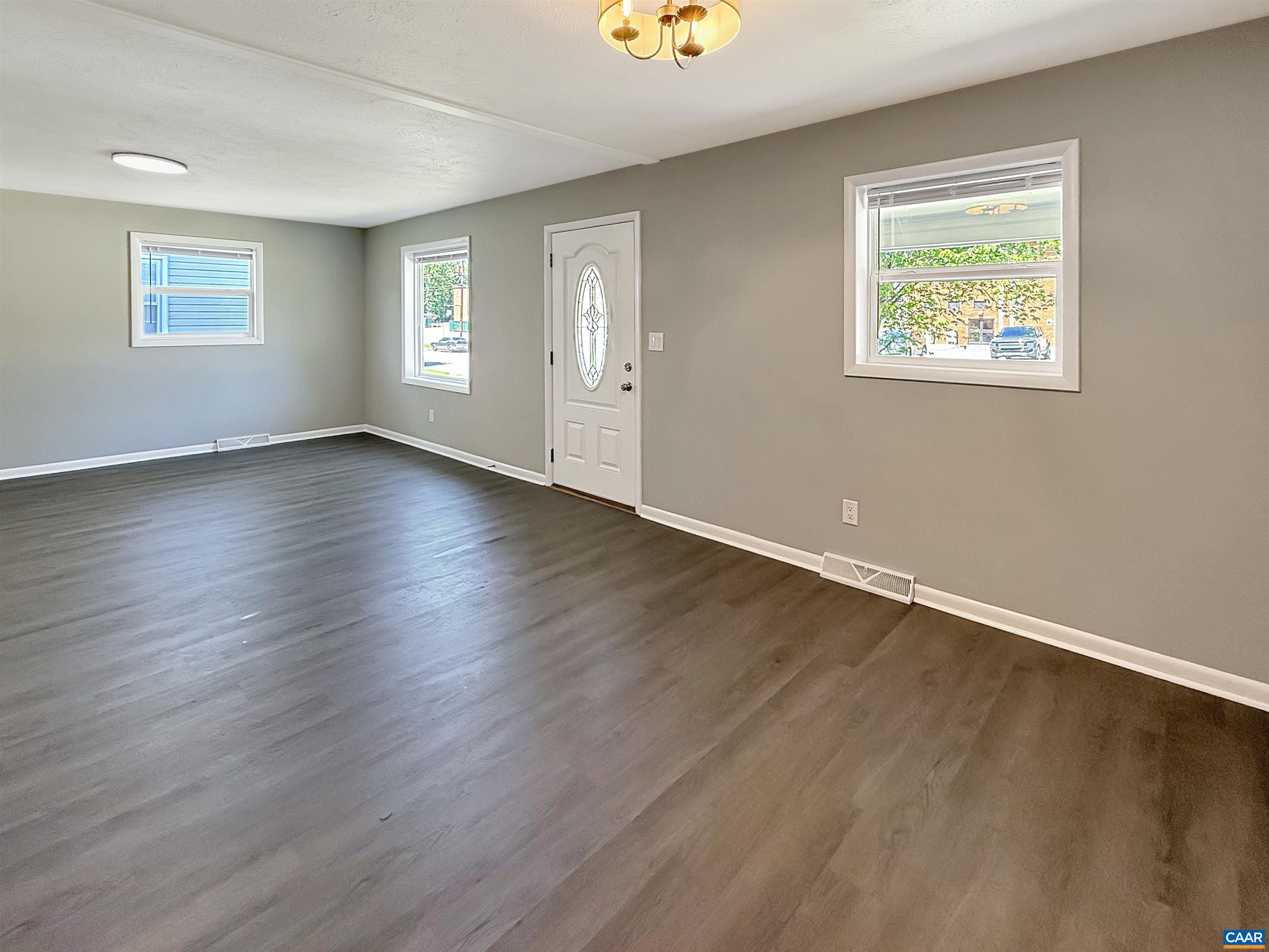 604 MARKET ST, WAYNESBORO, Virginia 22980, 4 Bedrooms Bedrooms, ,3 BathroomsBathrooms,Residential,604 MARKET ST,677933 MLS # 677933 604 MARKET ST, WAYNESBORO, Virginia 22980, 4 Bedrooms Bedrooms, ,3 BathroomsBathrooms,Residential,604 MARKET ST,677933 MLS # 677933