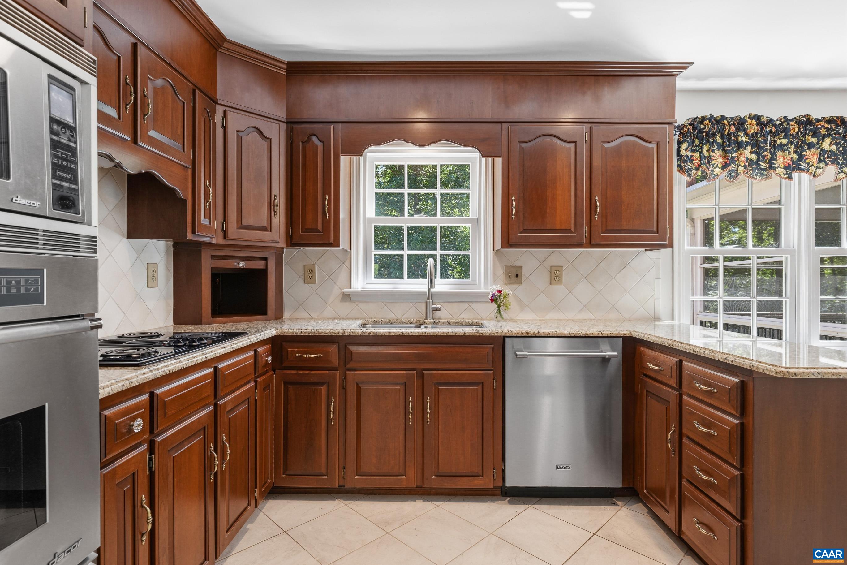 985 TANGLEWOOD RD, CHARLOTTESVILLE, Virginia 22901, 4 Bedrooms Bedrooms, ,3 BathroomsBathrooms,Residential,985 TANGLEWOOD RD,677999 MLS # 677999
